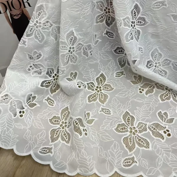 S0242f9db72c14fb6bf95bfc98870168fr.webp 90 × 130cm Water-Soluble Floral Embroidered Lace Fabric – Hollow Chiffon Fabric for Sewing